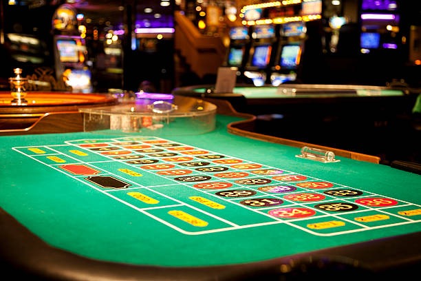 Golden Toad slot game interface on wb403 showing reels and stake controls